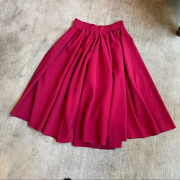 LONG RED DANCE SKIRT - Picture 6 of 6